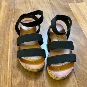 Black Strappy Elastic Sandals-Toddler size 10